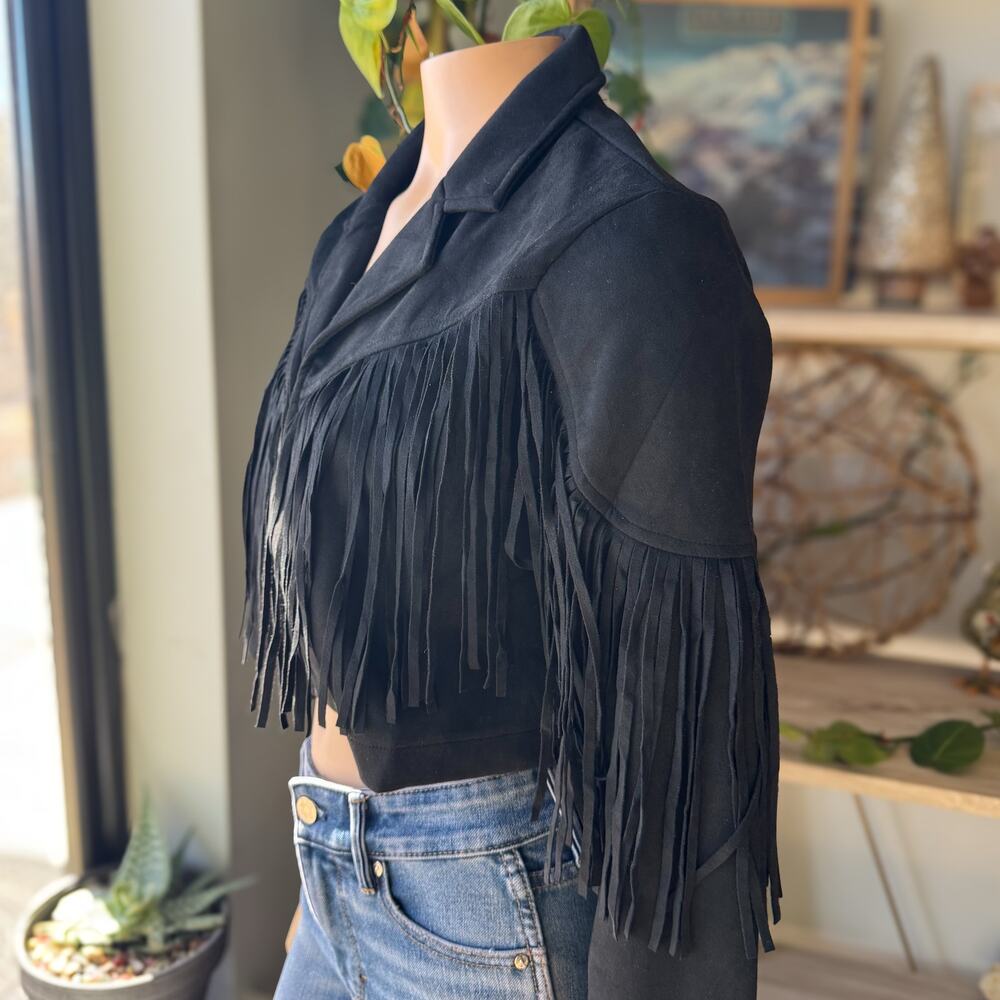 NWT Francesca's Black Fringe Faux Suede Collared Cropped Jacket Western, Medium - Picture 5 of 12